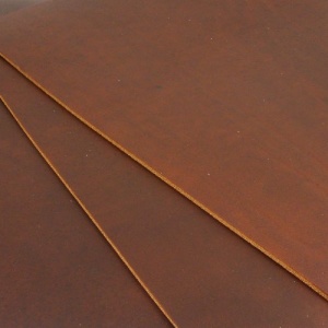 3-3.5mm Chestnut Lyveden Leather 30 x 60cm