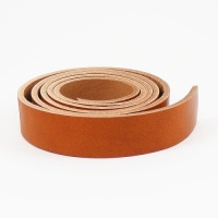 3.5-4mm Buffalo Glossy Strip - Brandy